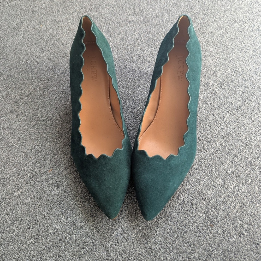 J.Crew Pumps Dark Green Scalloped Genuine Suede Kitten Heel Sz 6 Pointed Toe